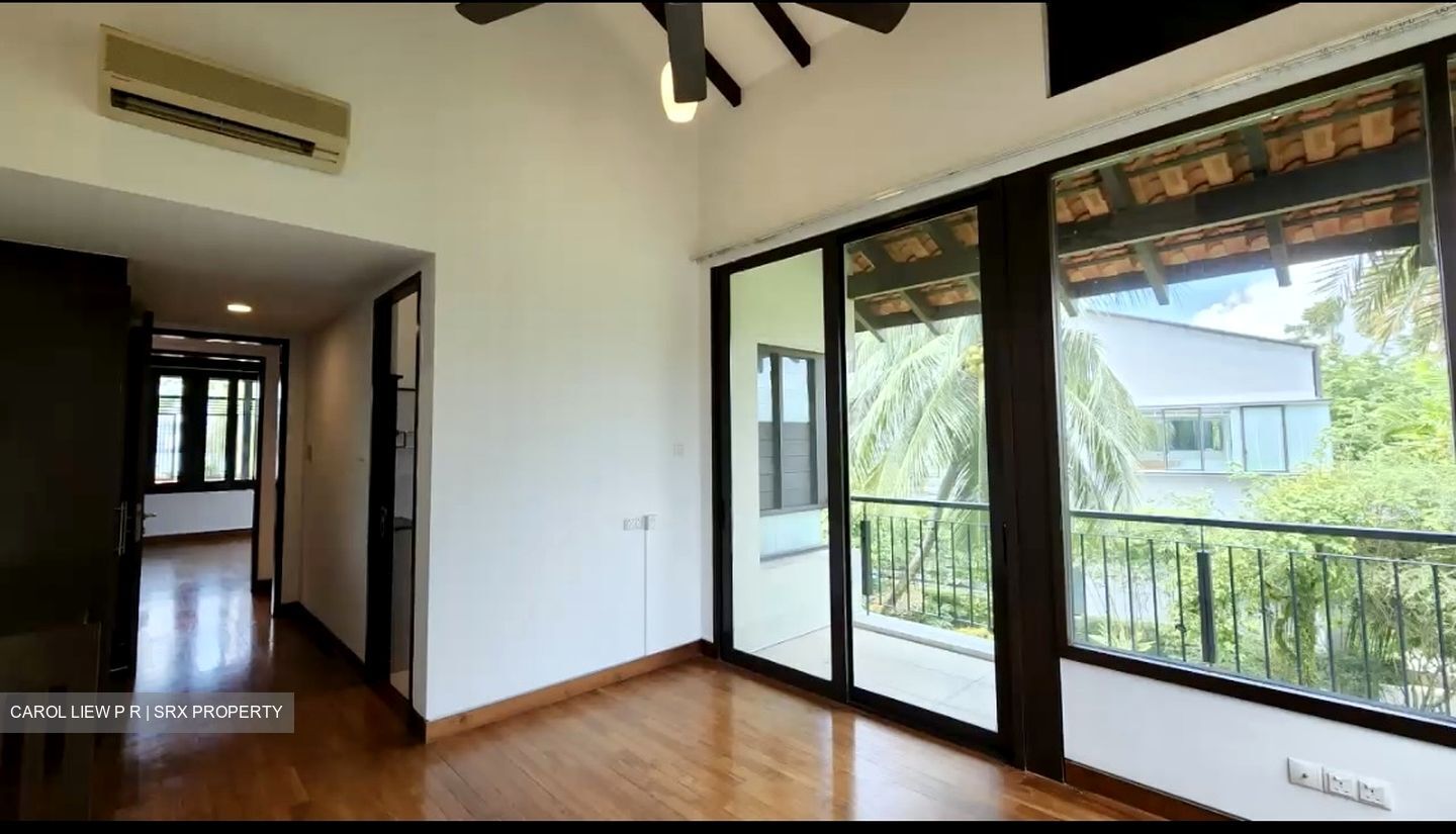 Ocean Drive (D4), Detached #389053051